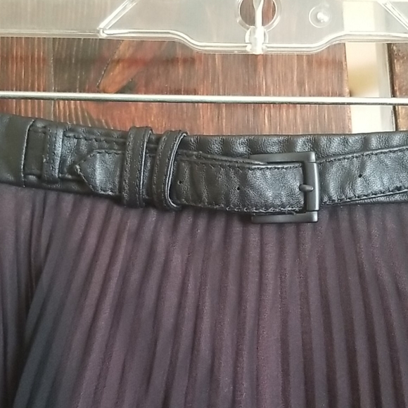 BCBG Generation Chiffon Pleated Skirt - Picture 3 of 5